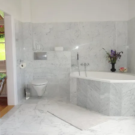 Gruenes Gold Am Leisberg Baden-Baden