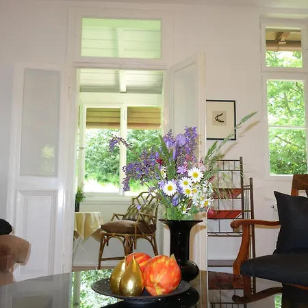 Gruenes Gold Am Leisberg Bed & Breakfast 4*