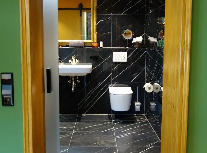 Gruenes Gold Am Leisberg Couette-café